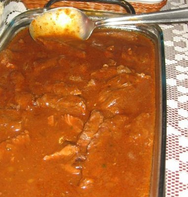 Carne ao molho de cerveja preta