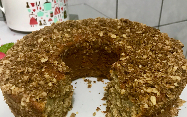 Bolo de banana com aveia