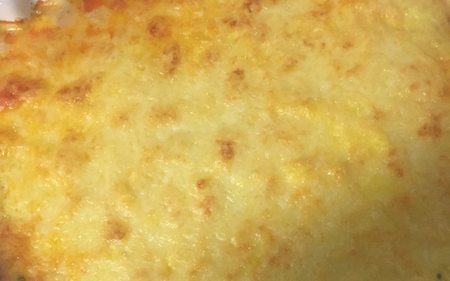 Escondidinho de carne moída e mandioquinha salsa