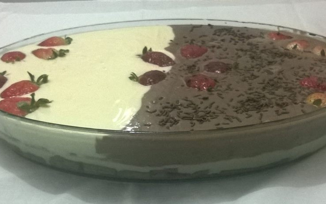 Torta de morango com chocolate