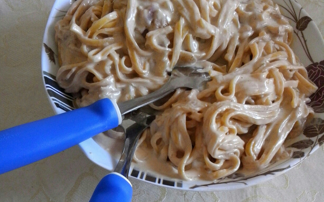 Macarrão ao molho branco com bacon