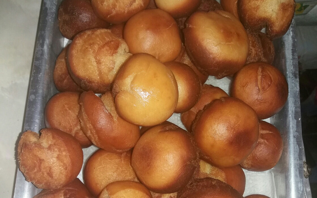 Biscoito frito de trigo