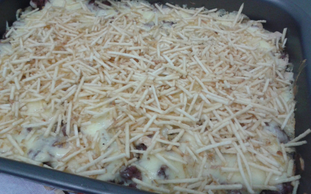 Batata recheada de carne moída com champignon