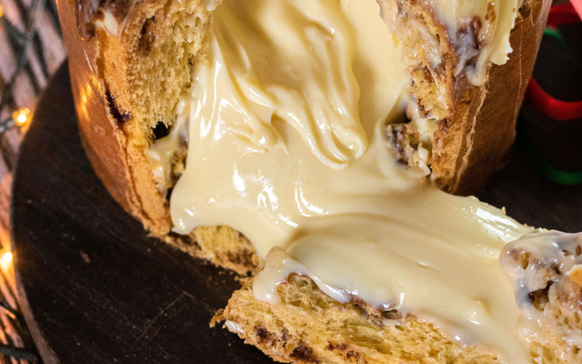 Torta de panetone com sorvete