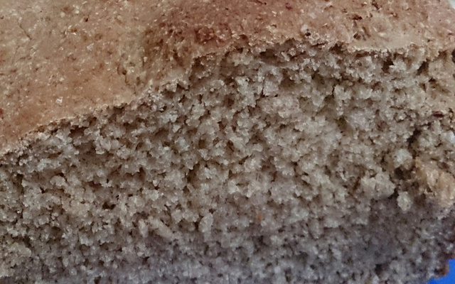 Pão de aveia, fibra de trigo e mel