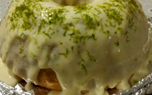 Bolo de leite de coco de liquidificador