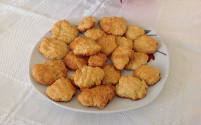 Bolacha de queijo com massa podre