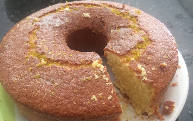 Bolo de fubá com laranja fofinho