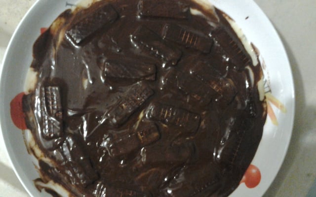 Torta de ganache com bis