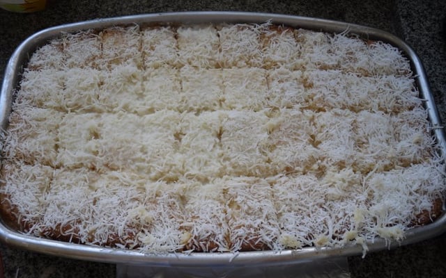 Bolo de coco gelado