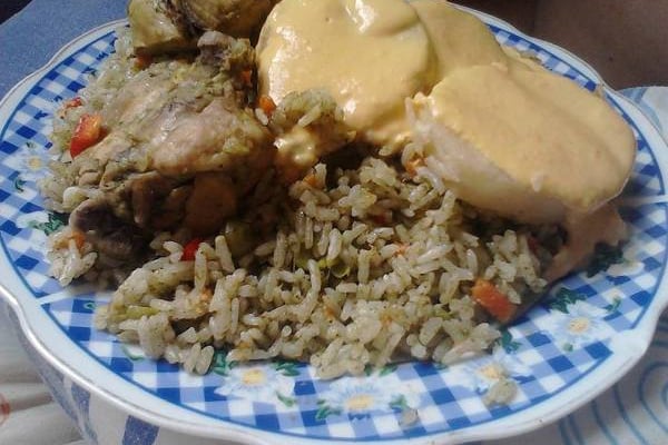 Arroz com frango (perú)