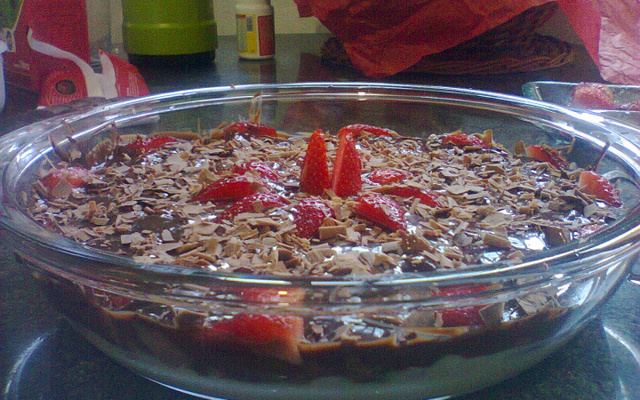 Delícia de morango com chocolate