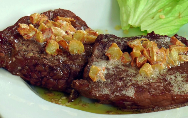 Coração do alcatra com alho