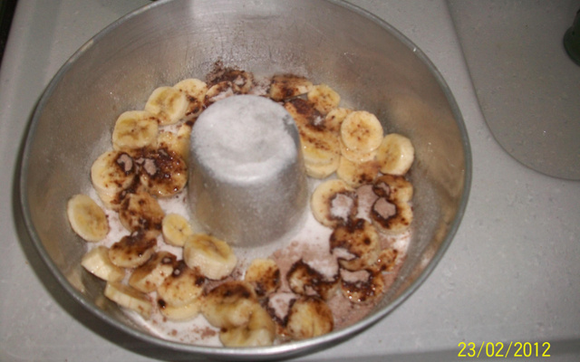 Bolo de chocolate com banana