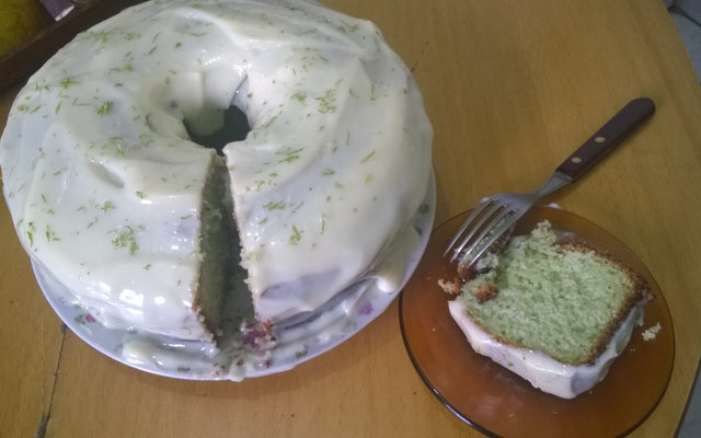 Bolo verde de limão