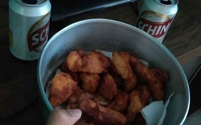 Delícia de frango ao molho âmbar (petisco)