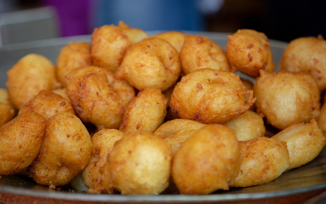 Bolinho de mandioca crocante