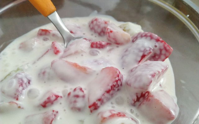 Morango com creme de leite