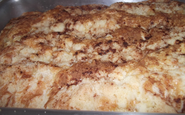 Torta de banana com farofa