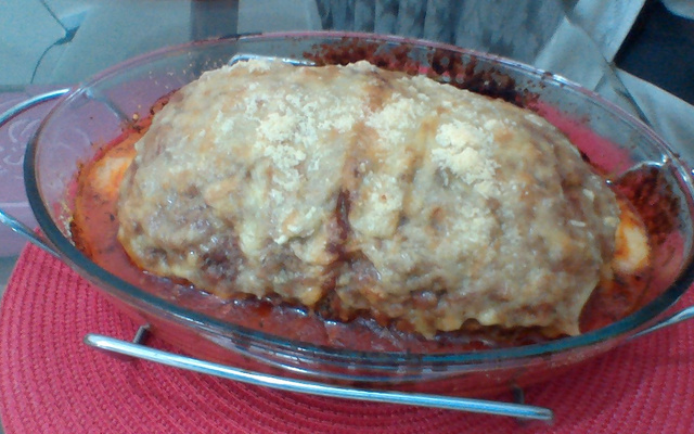 Rocambole de carne moída