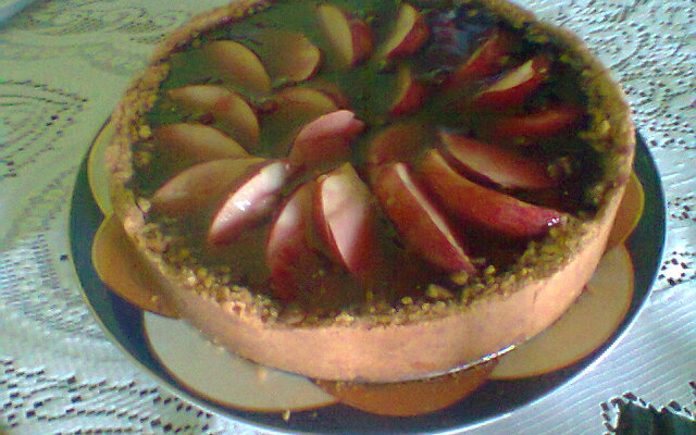 Torta com maçã com creme de uva