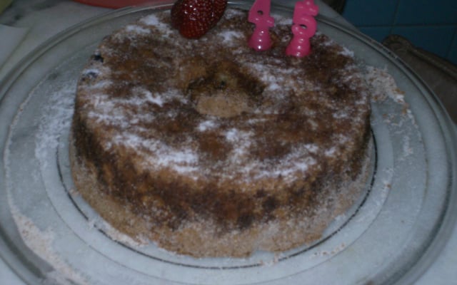 Bolo de maçã com castanha, nozes e canela