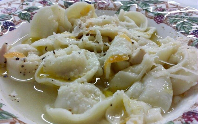 Capeleti in brodo à la George