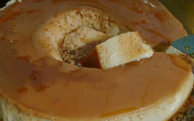 Pudim de leite condensado furadinho