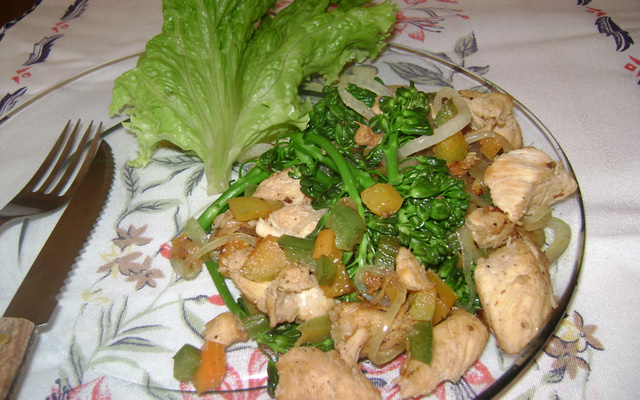 Frango com brócolis