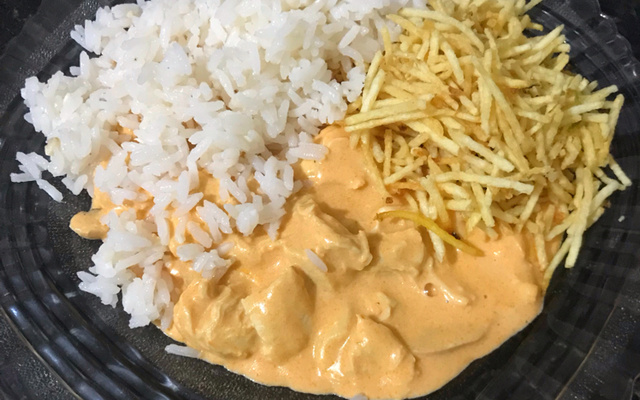 Estrogonofe de frango cremoso