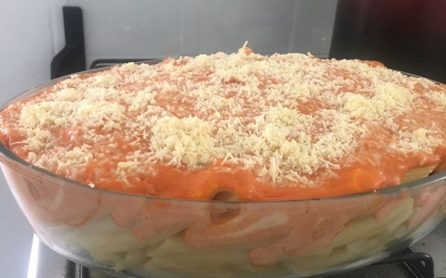 Macarrão com requeijão