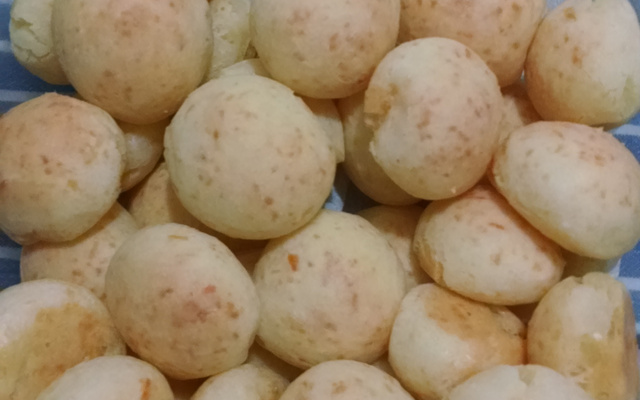 Pão de queijo super fácil