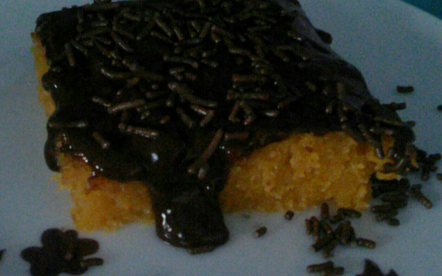 Bolo de cenoura sem ovos e com leite de soja