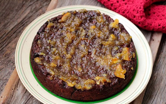 Bolo de Natal com frutas secas e geleia de laranja