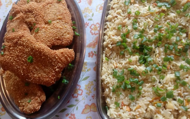 Risoto de tucumã e castanha do Brasil com pirarucu empanado