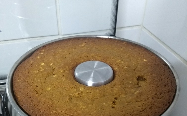 Bolo de cenoura com aveia integral