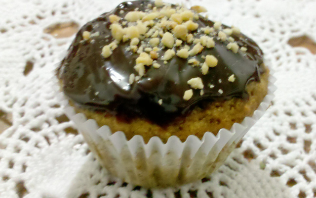 Cupcake integral de cenoura e mel