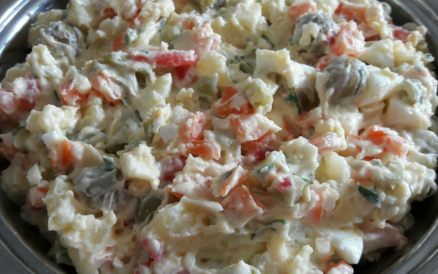 Salada de maionese completa