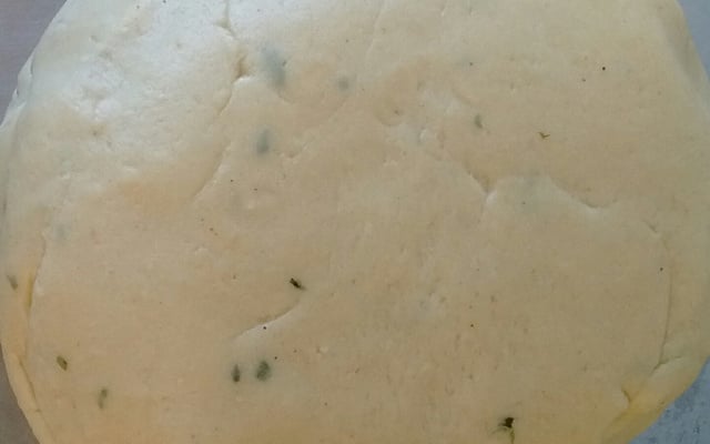 Massa básica de coxinha, enroladinho de salsicha e bolinha de queijo