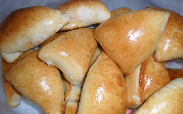 Enrolado de calabresa