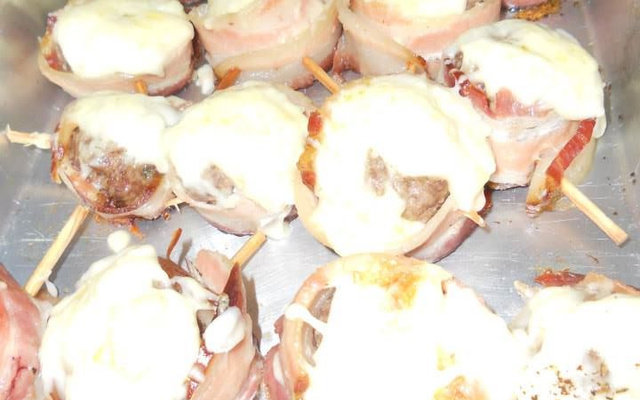 Medalhão de carne moída