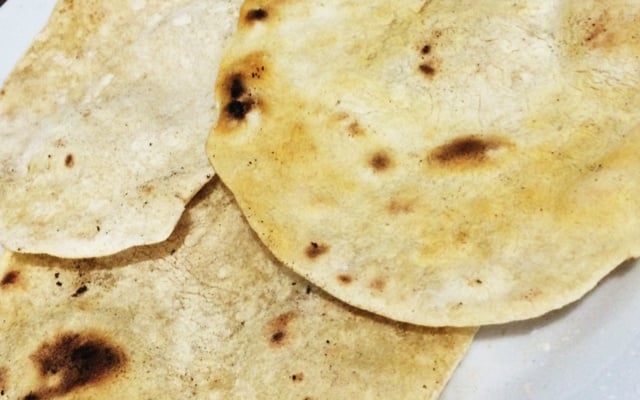 Pão de frigideira (pão ázimo - sem fermento)