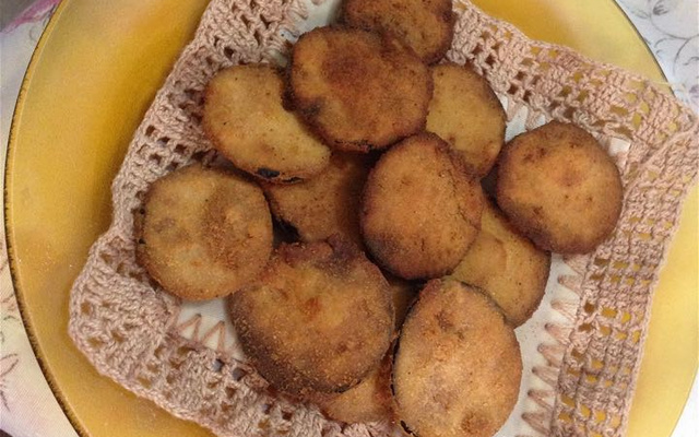 Berinjela a milanesa