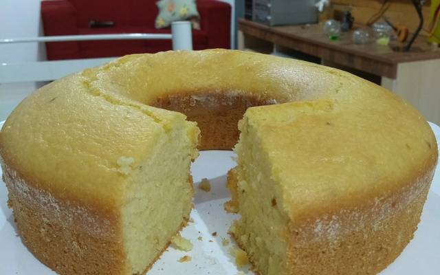 Bolo de fubá molhadinho vegano