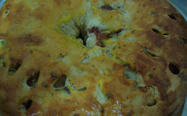 Rosca salgada de calabresa