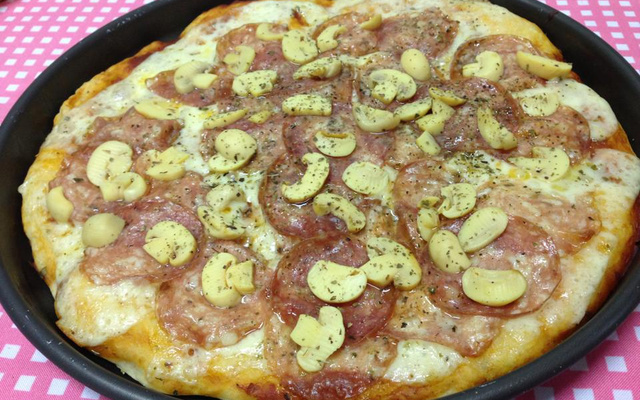 Massa de pizza com batatas