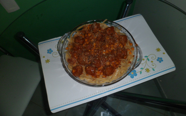 Almôndegas ao molho