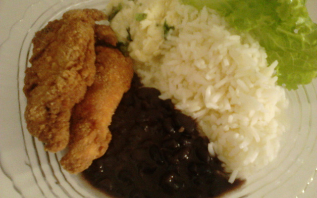 Filé de peito de frango à milanesa