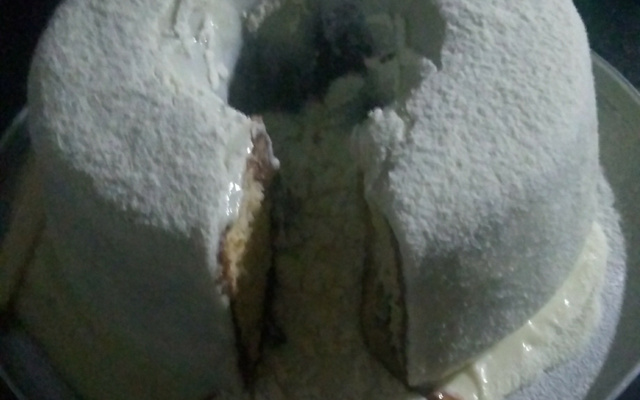 Bolo vulcão de creme de avelã com leite em pó