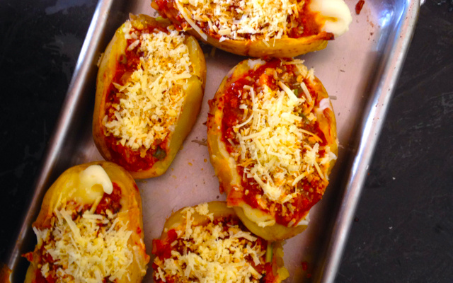 Batata recheada assada no microondas